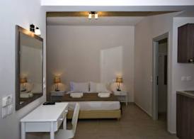 Alafouzos Studios & Apartments 3