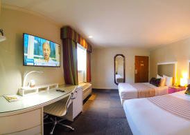Inn at Golden Gate 4