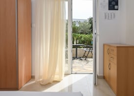 Seagull Pool Apartments & Studios 3