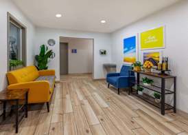 Days Inn by Wyndham Racine/Sturtevant 2