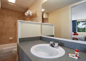Super 8 by Wyndham Dover 2