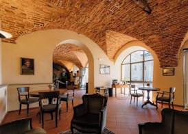 Casa REGINA MONTIS REGALIS 3