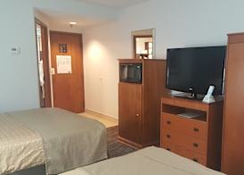 The Hotel@Dayton South 5
