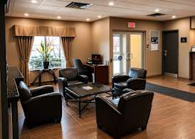 Ramada by Wyndham Trenton 3