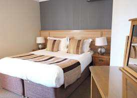 The Glen Mhor Apartments 5