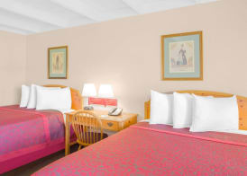 Days Inn by Wyndham Tallahassee University Center 4