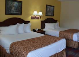 Travelodge by Wyndham Montgomery East 4