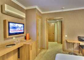 Antroyal Hotel 4