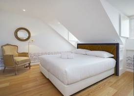 Residentas Aurea 4