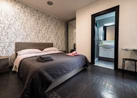 PIGNATELLI GUEST HOUSE 4