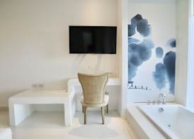 Bandara Pool Villas, Phuket 5