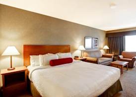 Ramada by Wyndham Ponoka 4