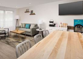 WoodSpring Suites Seattle Tukwila 3