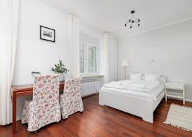 RentPlanet - Apartament Chmielna 5