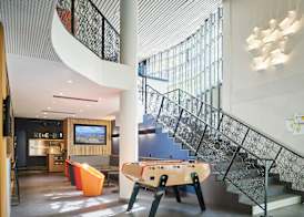 CAMPANILE PARIS 12 - Bercy Village 4