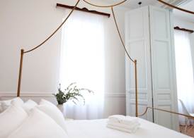 Live in Athens, THISEIO Historic House 4