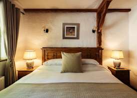 Tudor Lodge 3