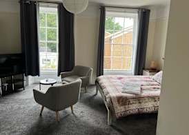 Harmondsworth Hall Guest House Heathrow 2