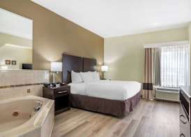 Comfort Inn & Suites Lake Norman 4