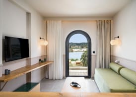 Loadstar Rooms & Suites 4