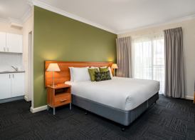 Leisure Inn Spires 5