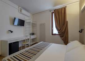 Hotel Mantegna Stazione, MantegnaHotels 4