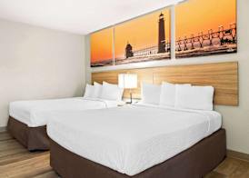 Days Inn & Suites by Wyndham Warren 5