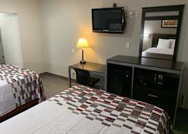 Red Roof Inn Copiague 5