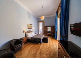 Spaccanapoli Comfort Suites 3