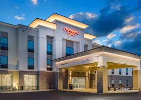 Hampton Inn Newport 2