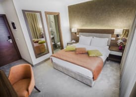 Hotel Marshal 4