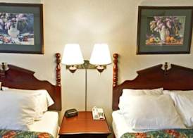 Americas Best Value Inn & Suites Waukegan Gurnee 3