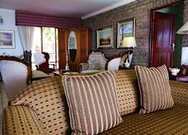 Amzee Bokmakierie Guest House 2