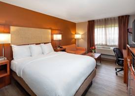 Canadas Best Value Inn-Richmond Hill 3