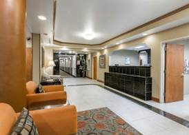 Days Inn & Suites by Wyndham Fort Pierce I-95 2