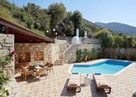 Okeanides Villas 4
