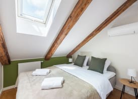 Modern 3 bedrooms apartment with AC 2
