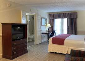 Royal Suites Baton Rouge near LSU and Airport 5