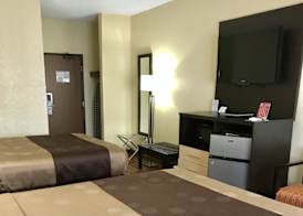 Quality Inn & Suites Benton Harbor - St Joseph 3