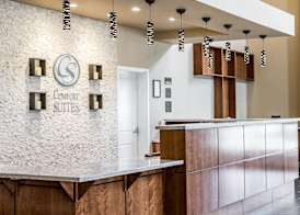 Comfort Suites Woodland - Sacramento Airport 2