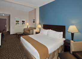 Holiday Inn Express & Suites CONCORD by IHG 4