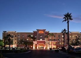 Hampton Inn & Suites Phoenix-Surprise 5