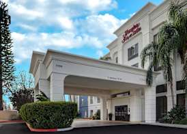 Hampton Inn & Suites Tulare 5