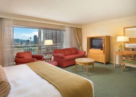 Waikiki Marina Resort at the Ilikai 5