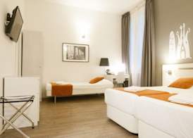 Hostal Live Barcelona 5
