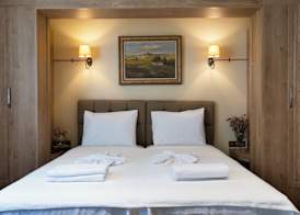 Level Suites 4