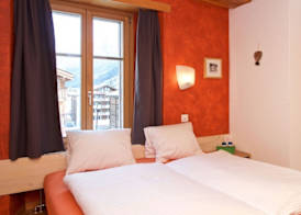 Hotel Bahnhof 3