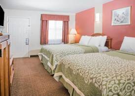 Days Inn by Wyndham Bastrop 4