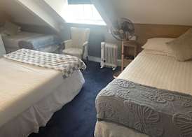 Diamonds Inn 3