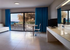 Nautilus Bay Hotel 4